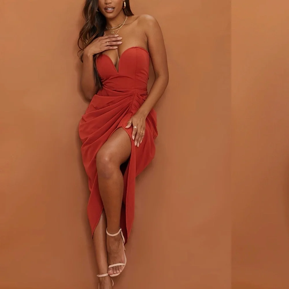 PrettyLittleThing Strapless Dress in Rich Rust - Picture 1 of 6